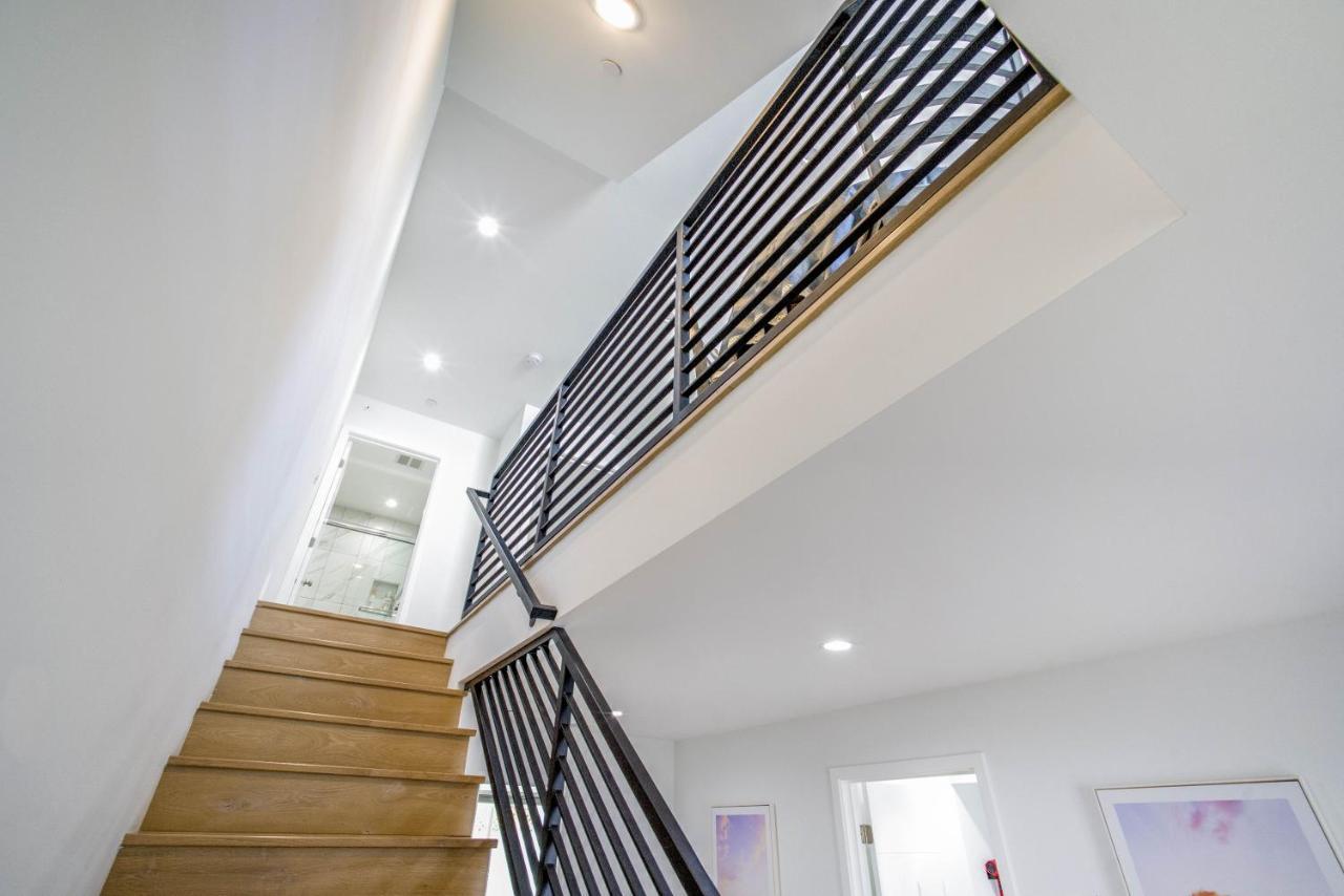 Modern Apartment In Studio City Los Angeles Exterior photo