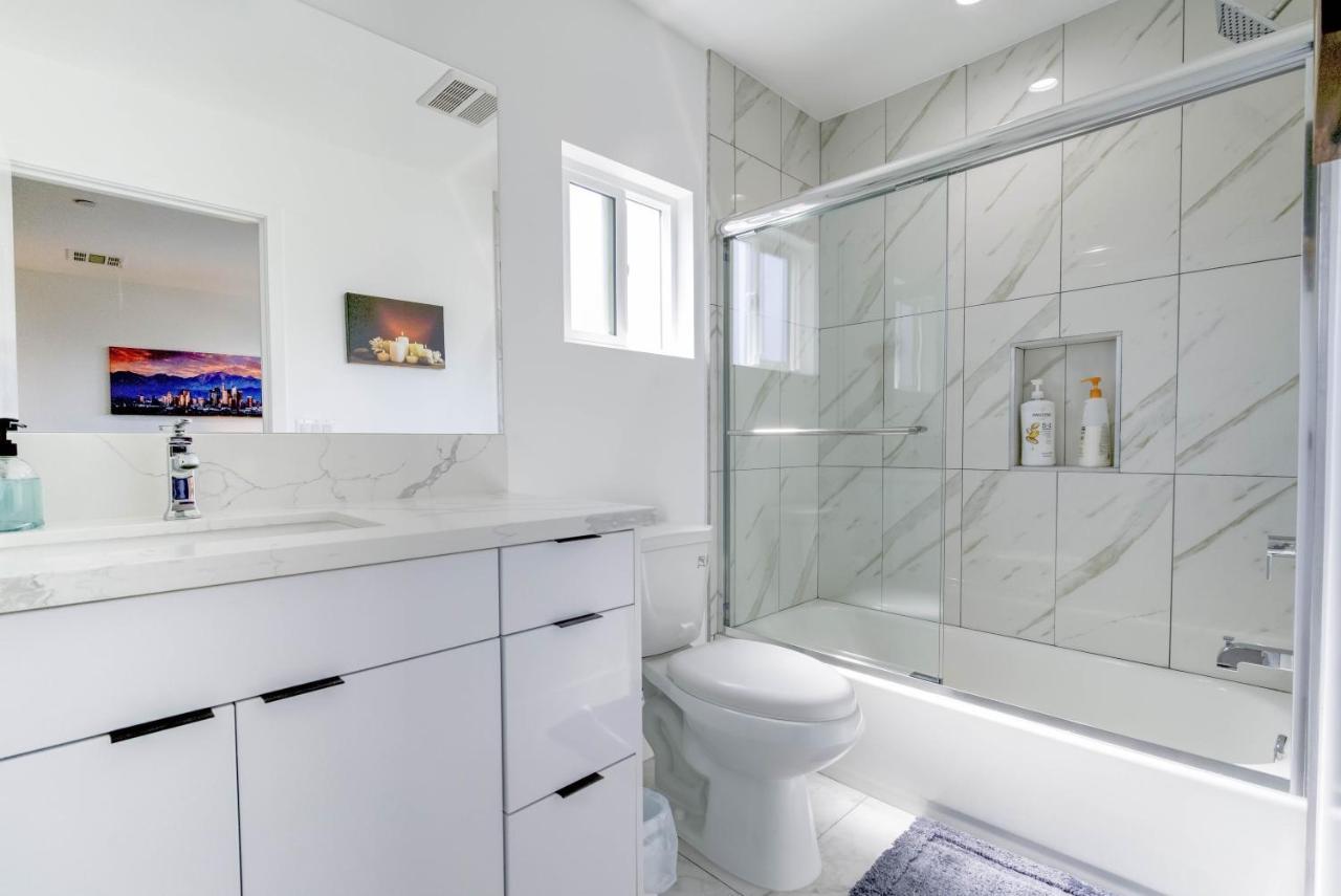 Modern Apartment In Studio City Los Angeles Exterior photo