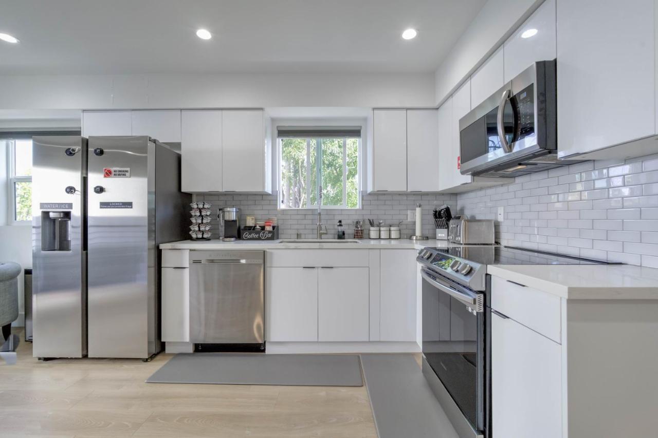 Modern Apartment In Studio City Los Angeles Exterior photo